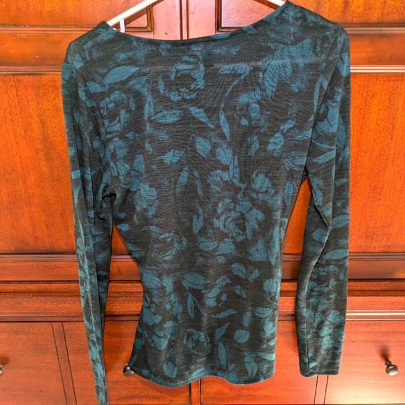 Rock & Republic Floral Print Top - Picture 2 of 9